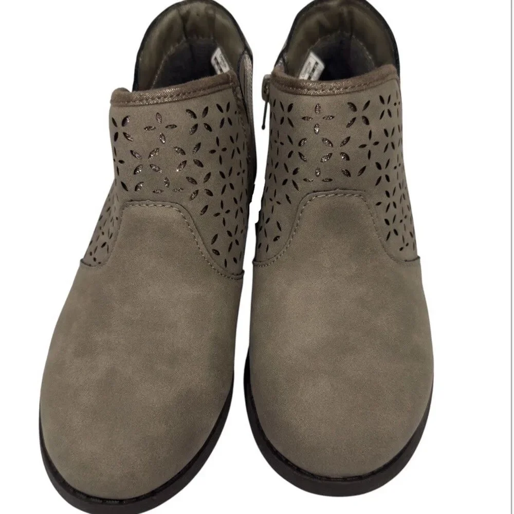 OshKosh Estell Ankle Boots Girls Size 1M Taupe Gray Laser Cut Glitter Booties